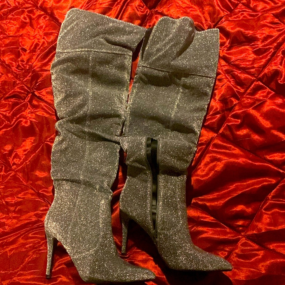 Women’s Shimmery Heeled boots
